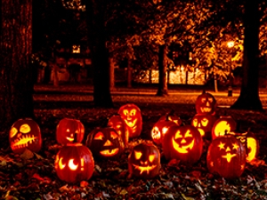 Что одеть на Halloween в 2025 году: идеи для взрослых и детей