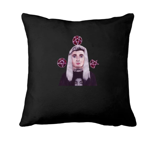 Подушка с Ghostemane и пентаграммами