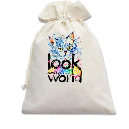 Подарунковий мішечок з кошеням Look differently at the world
