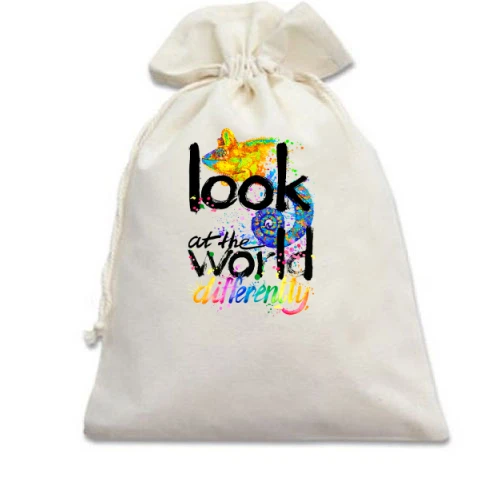Подарунковий мішечок Look at the world differently з хамелеоном