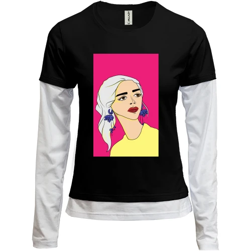 Женский лонгслив Комби Blonde on pink background