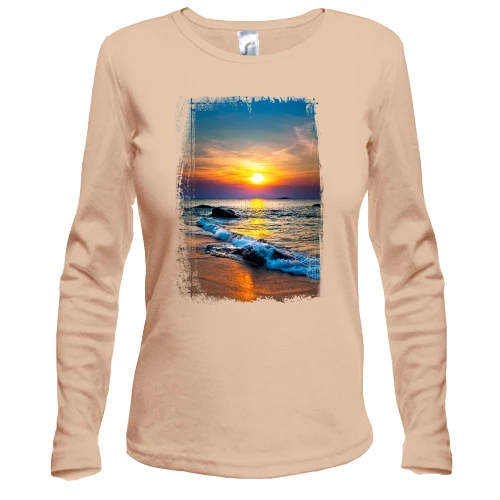 Женский лонгслив Sunset в рваной рамке