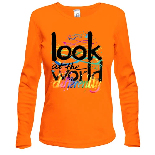 Женский лонгслив, оранжевый, Look at the world differentty