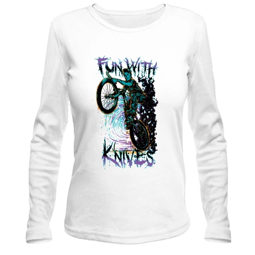 Женский лонгслив, белый, со скелетом на байке "fun with knives"