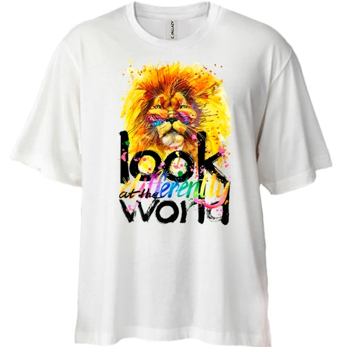 Футболка двунитка Oversize Look at the world differently со львом