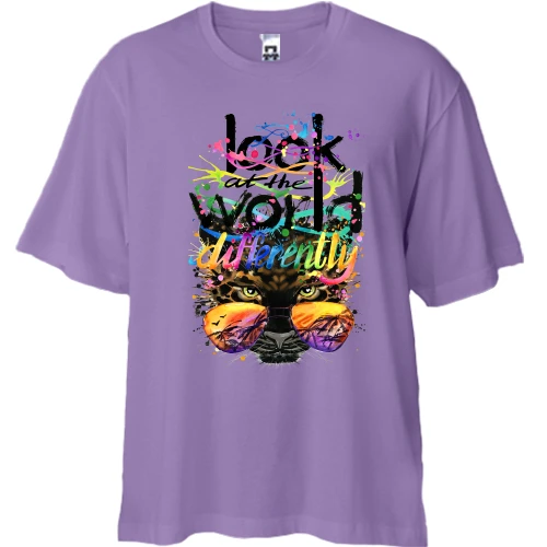 Футболка двонитка Oversize з пантерою "Look at the world differentty"